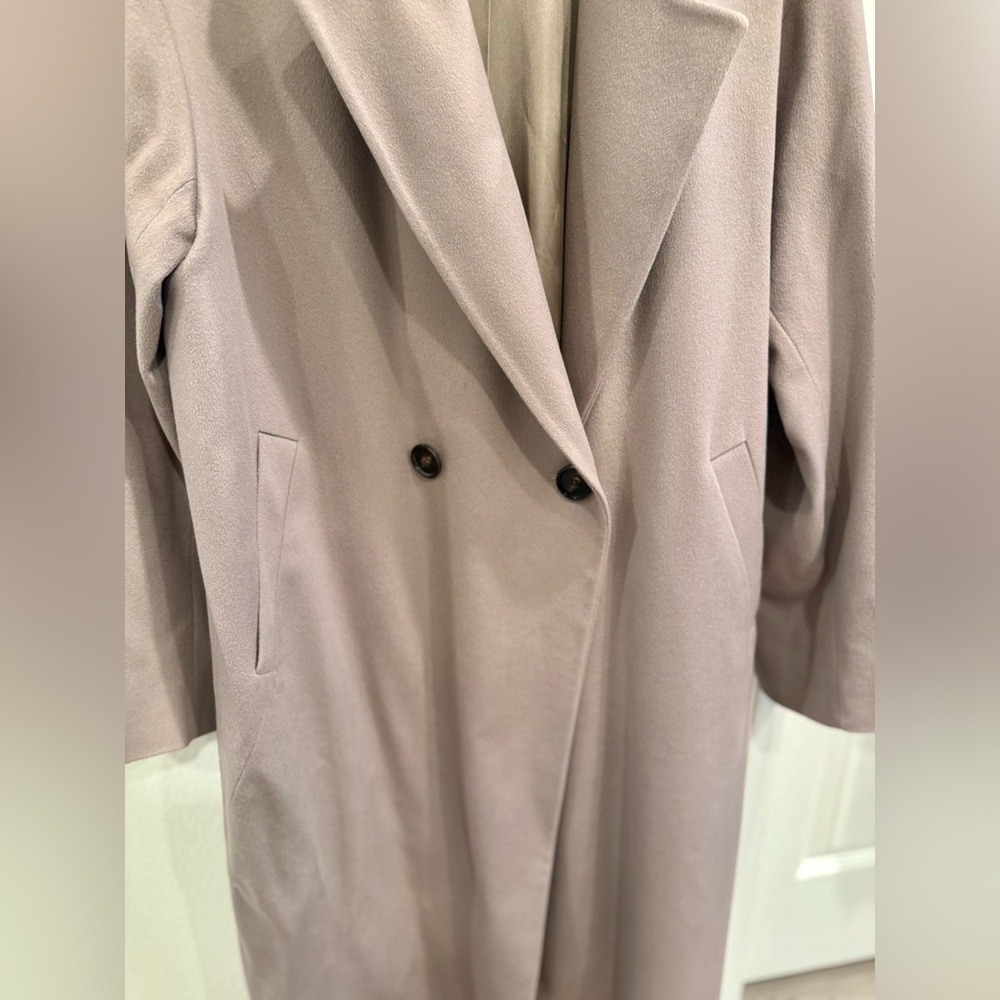 Long Fleurette women’s coat made of 100% Loro Piana Italian Wool, size 12. - Picture 6 of 7